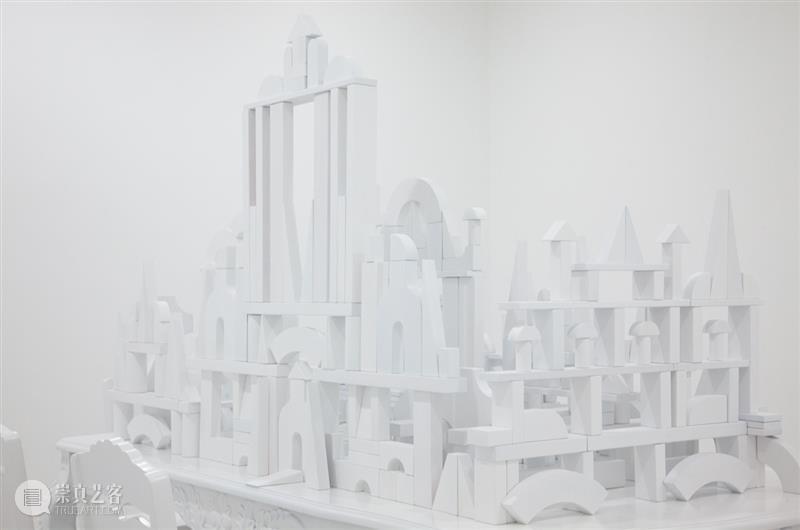 展览现场|黎薇个展:童话 博文精选 当代唐人艺术中心 黎薇 童话 个展 现场 Lí Tale 当代唐人艺术中心 北京 空间 艺术家 崇真艺客